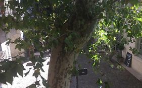 La provençale 35 m2 avec garage gratuit sur place